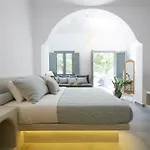 Amara Santorini Hotell 5*