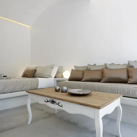 ホテル Amara Santorini Kamári