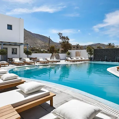 Amara Santorini