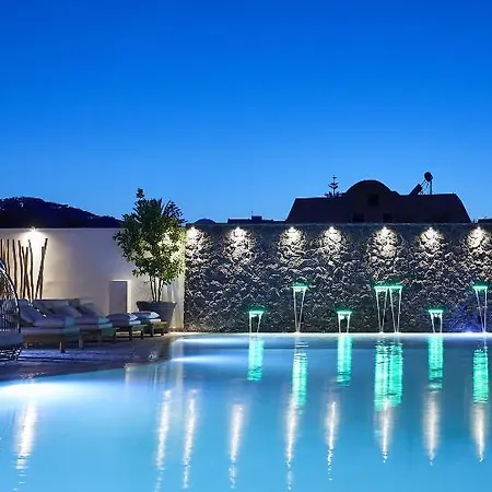 Amara Santorini Kamari (Santorini)