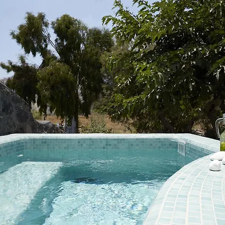 Amara Santorini Hotel 5*