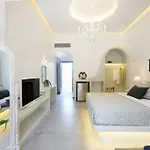 Amara Santorini