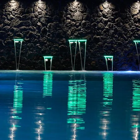 Amara Santorini Hotel Kamári