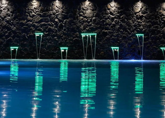 Amara Santorini Hotel Kamári