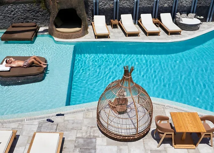 Amara Santorini מלון