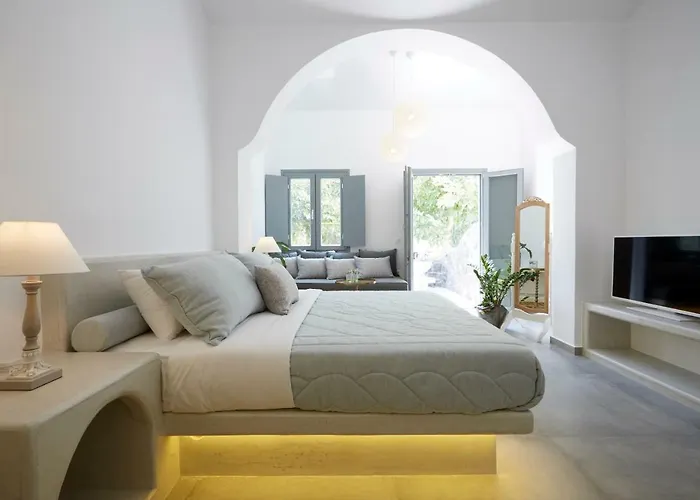 Amara Santorini Hotel 5*