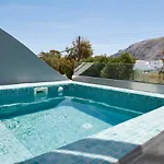 Hotel Amara Santorini 5*